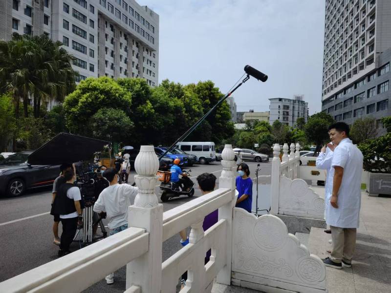 山城区广告片拍摄公司低成本实现高规格制作的诀窍